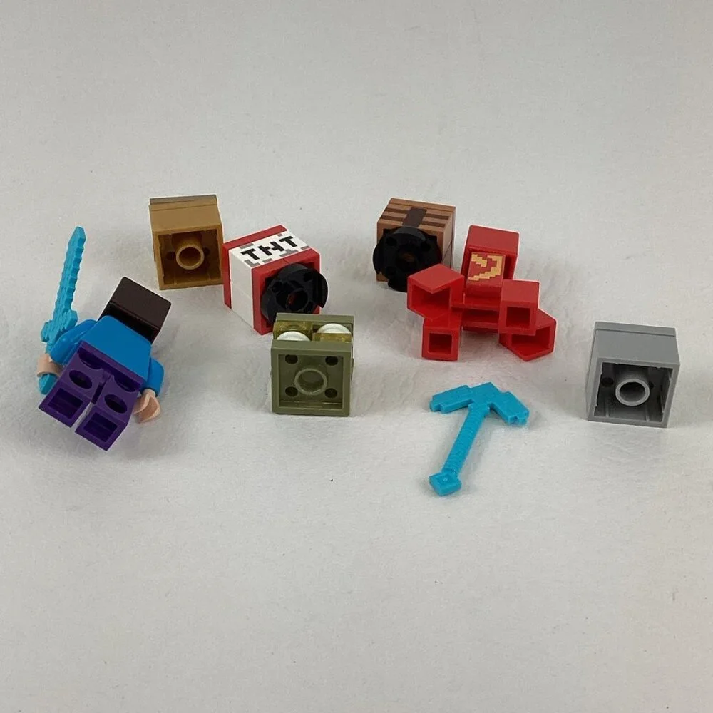 Lego Minecraft Exploding Creeper Steve Video Game Figures Set Toy Lot Parts